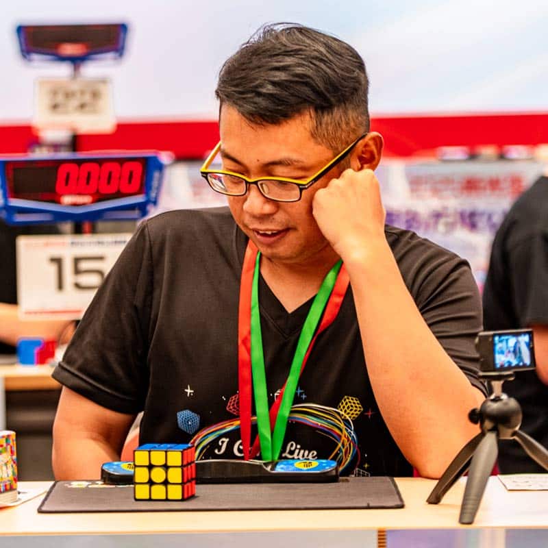 魔術方塊老師 林廷縣