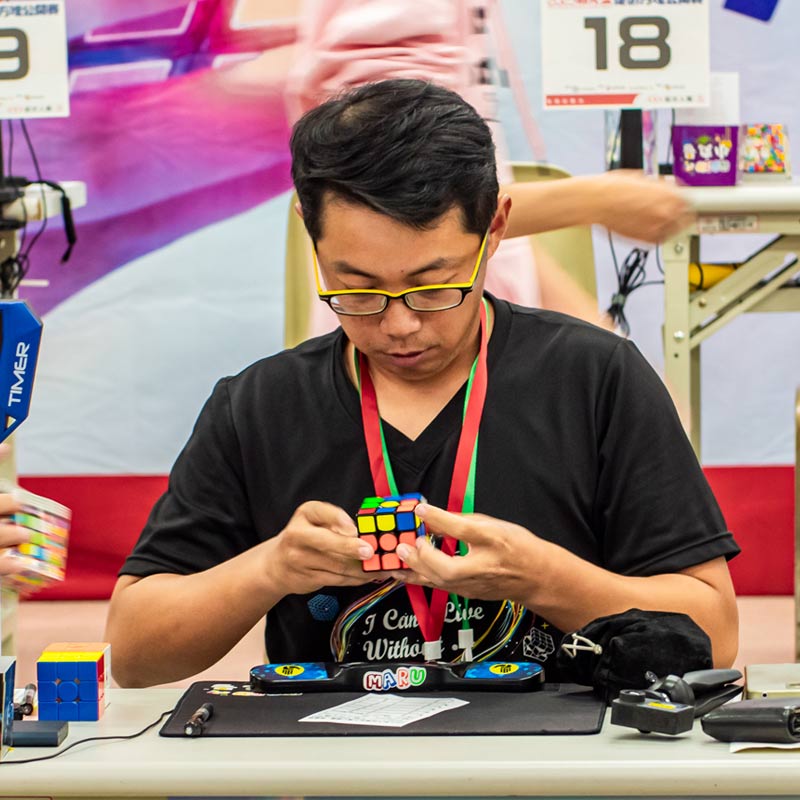 魔術方塊老師 林廷縣